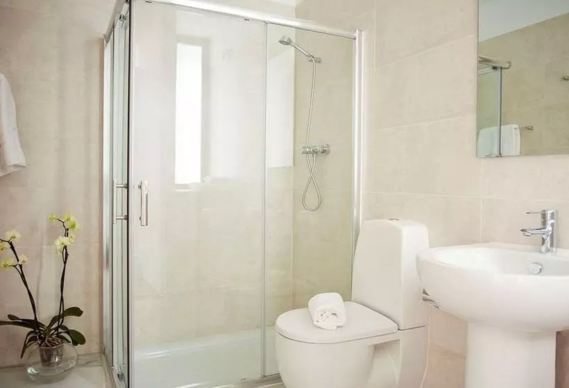 Apartamentos Urbanliving Liborio