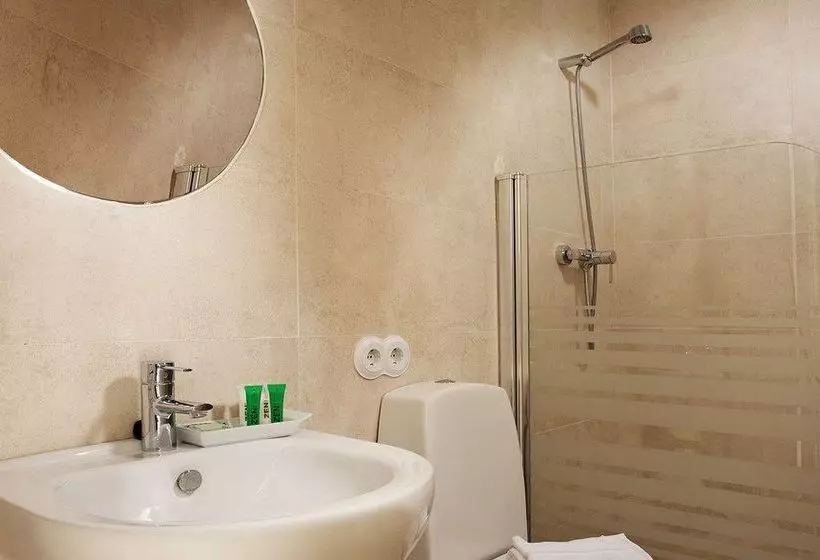 Apartamentos Urbanliving Liborio