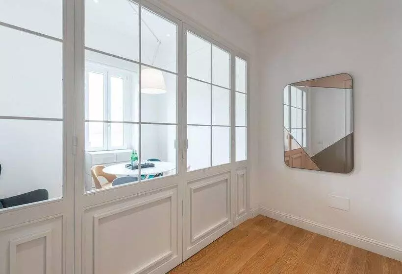 تختخواب و صبحانه Pley Cagliari Boutique Suites