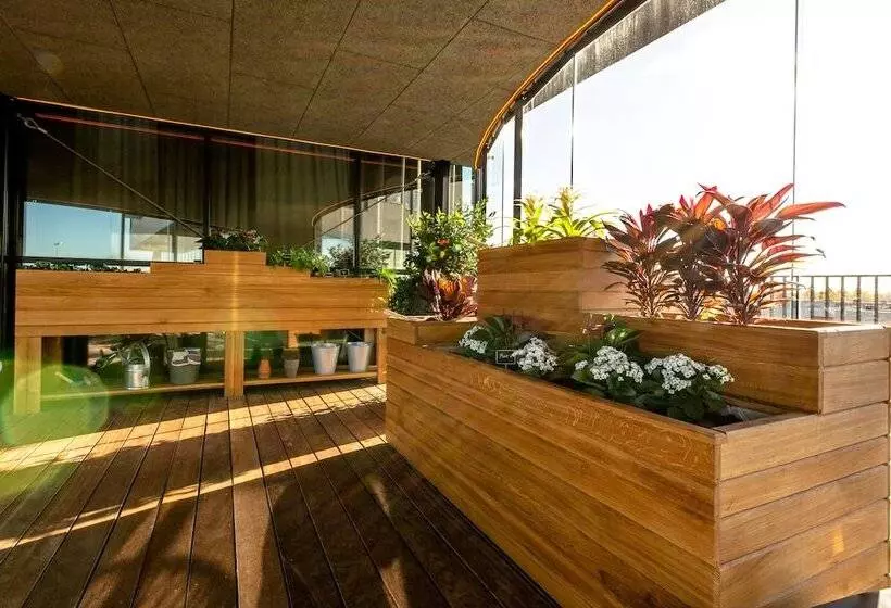 Leonardo Hotel Groningen