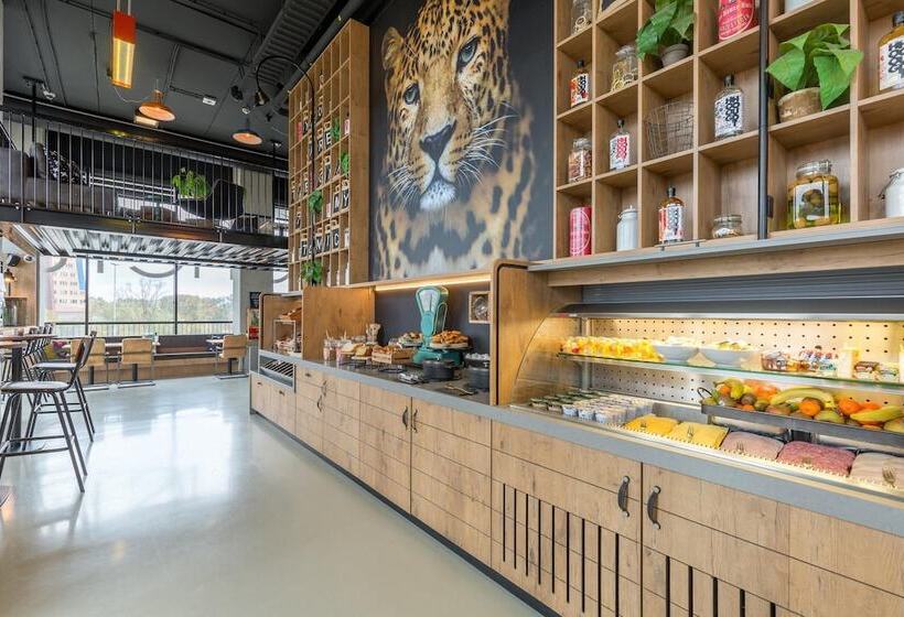 Leonardo Hotel Groningen