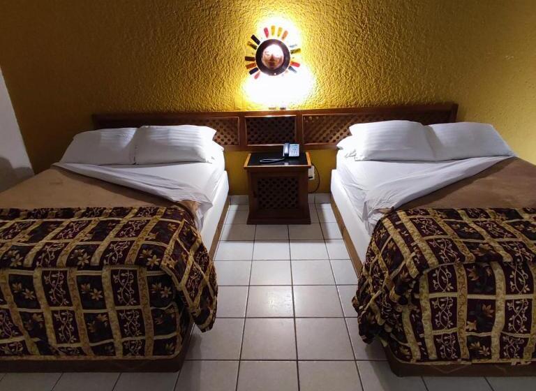 Отель Mision Santa Maria