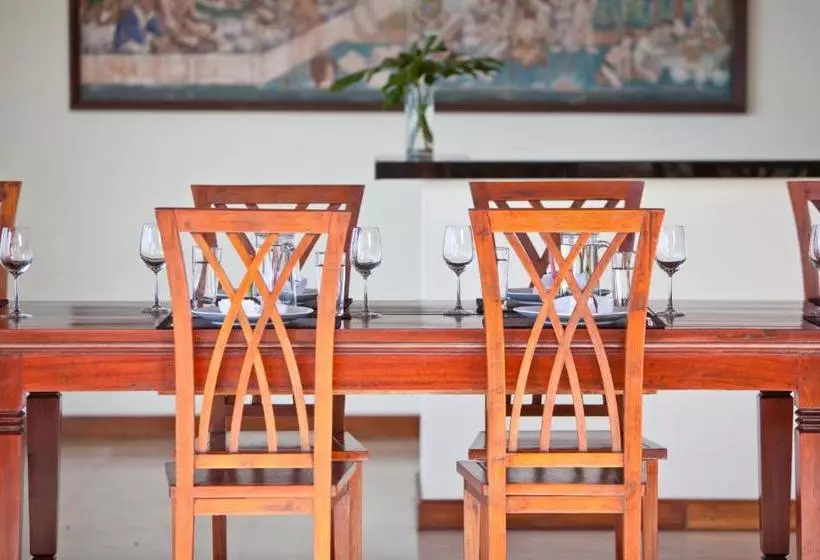 酒店 Miskawaan Luxury Beachfront Villas