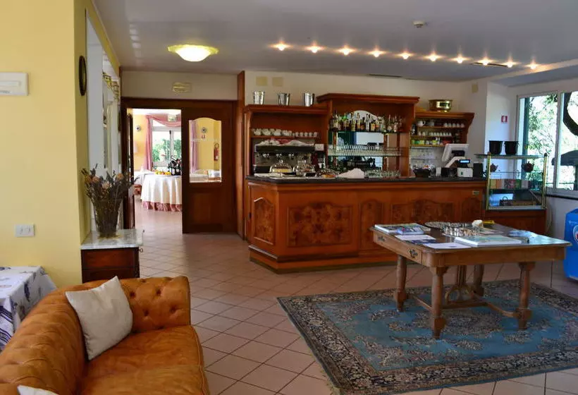 酒店 Ristorante Montallegro