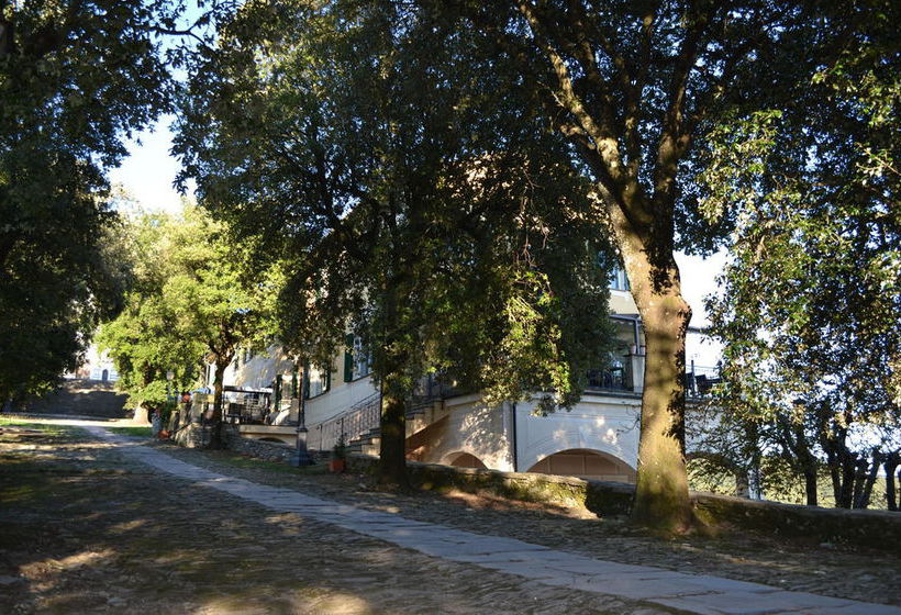 فندق Ristorante Montallegro