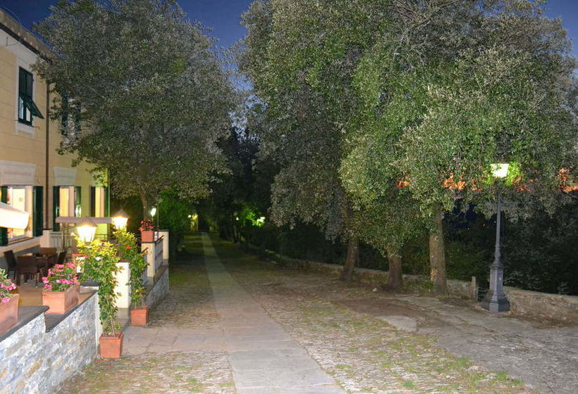 فندق Ristorante Montallegro