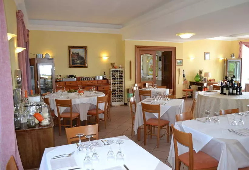 酒店 Ristorante Montallegro