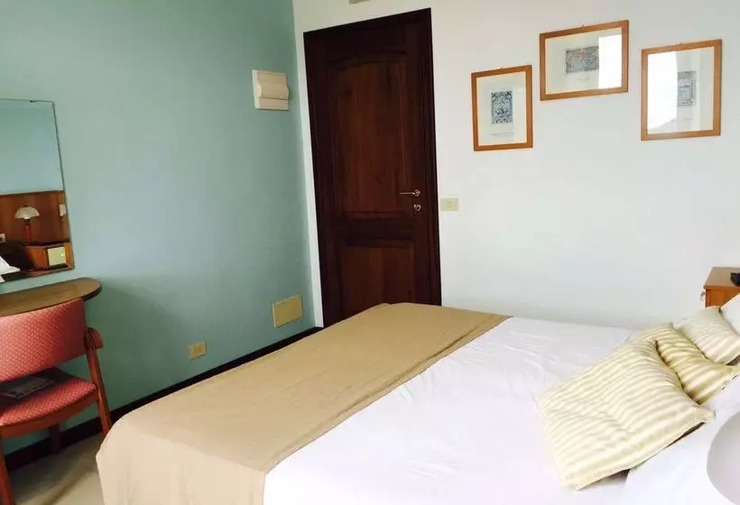 酒店 Ristorante Montallegro