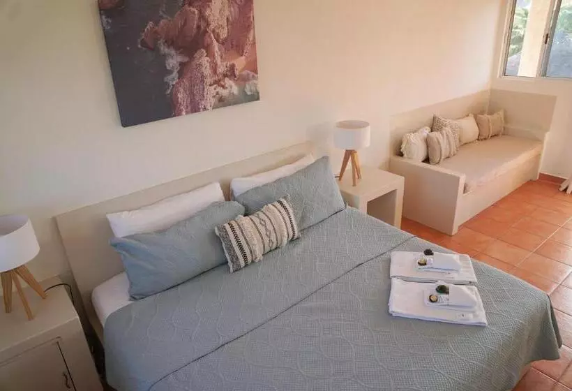 Hotel Olas De Cerritos