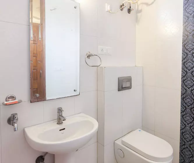 ホテル Oyo Rooms Nsez Noida Phase Ii
