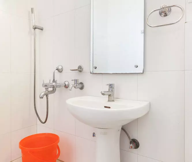 ホテル Oyo Rooms Nsez Noida Phase Ii