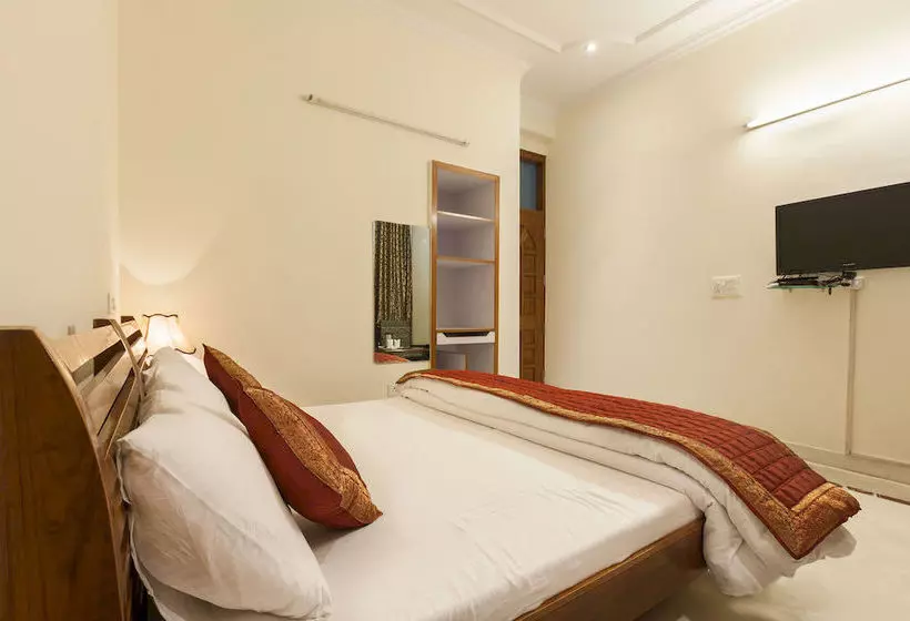 ホテル Oyo Rooms Nsez Noida Phase Ii
