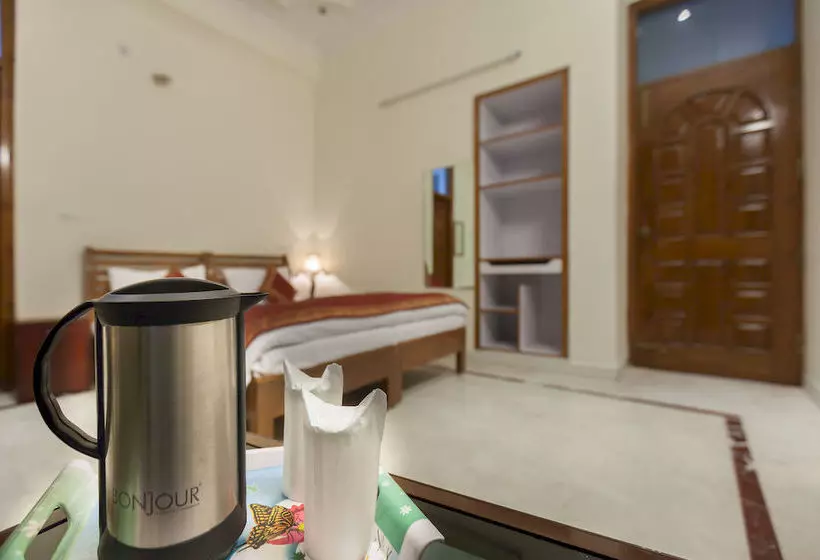 ホテル Oyo Rooms Nsez Noida Phase Ii