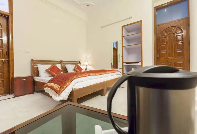 ホテル Oyo Rooms Nsez Noida Phase Ii