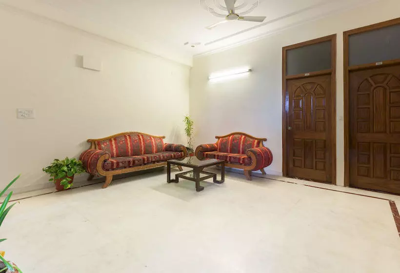 ホテル Oyo Rooms Nsez Noida Phase Ii