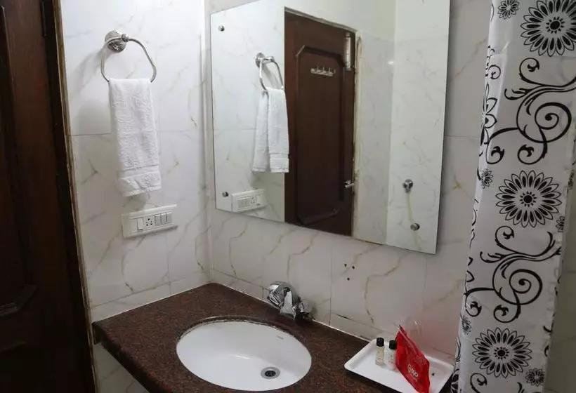 Hotelli Oyo Rooms Shimla Highway Zirakpur