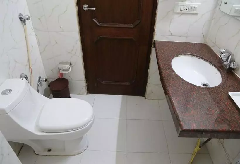 Hotelli Oyo Rooms Shimla Highway Zirakpur