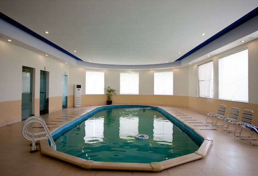 Отель Shri Radha Brij Vasundhara Resort & Spa