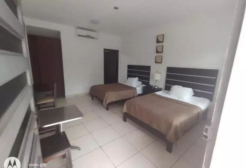 فندق & Suites Mo Sak