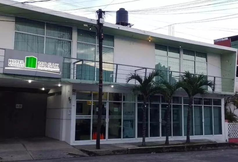 فندق & Suites Mo Sak