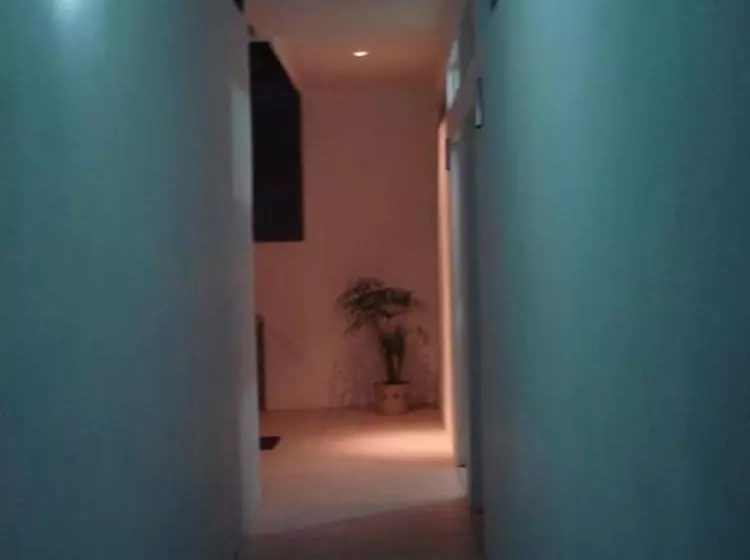 فندق & Suites Mo Sak