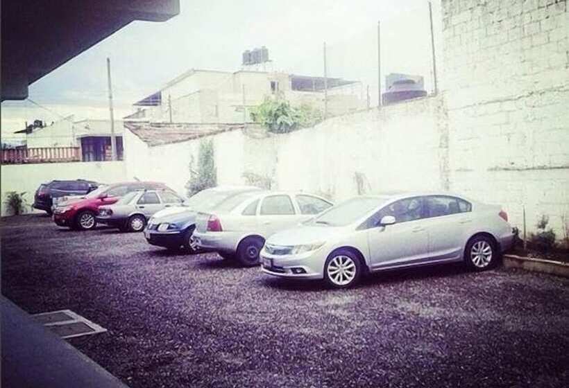 فندق & Suites Mo Sak