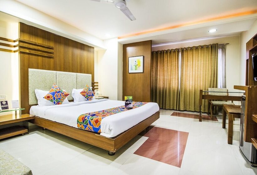 منتجع Fabhotel Amrit Residency