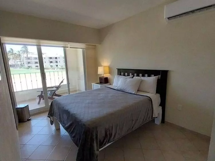 Santa Maria Del Cabo