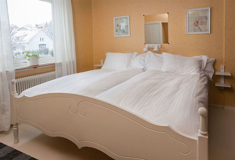 Villa E Bed & Breakfast