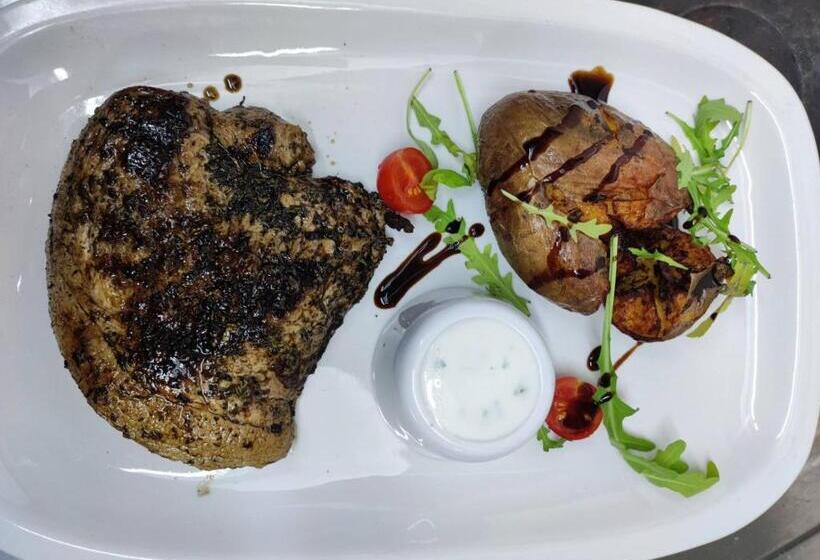 酒店 Famil Adults Only