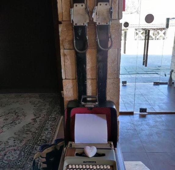 酒店 Famil Adults Only