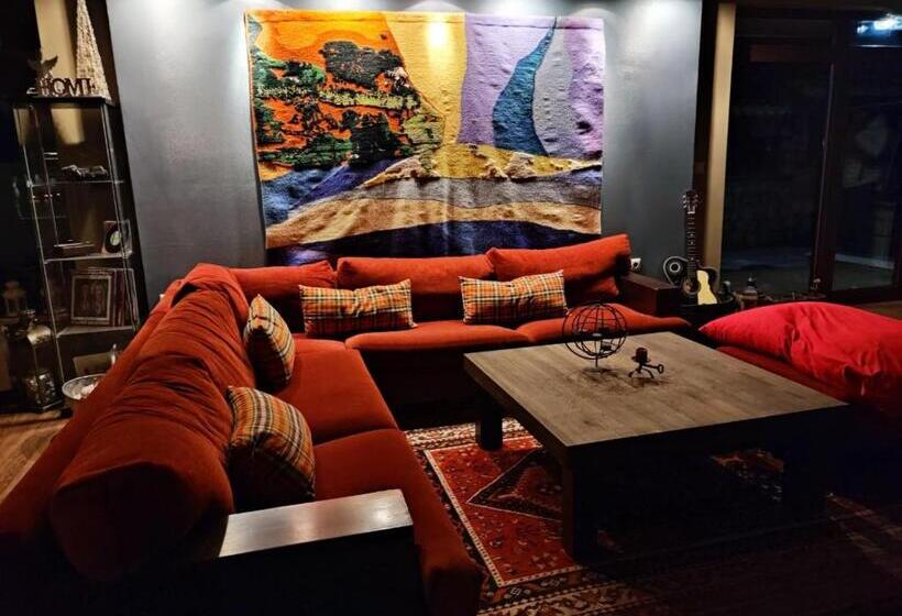 酒店 Famil Adults Only