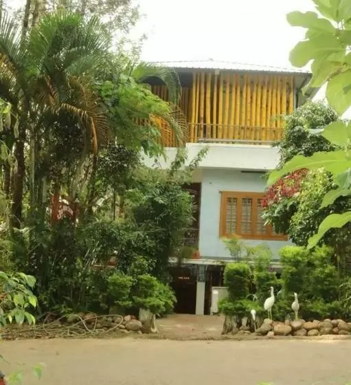 ホテル The Kenstar Home Stay Munnar