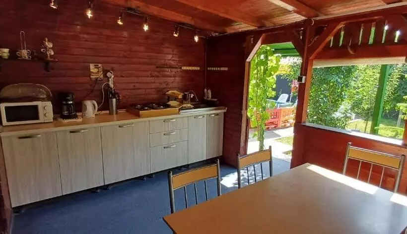 پانسیون Casa Ella