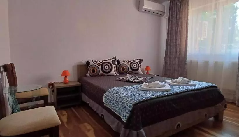 پانسیون Casa Ella