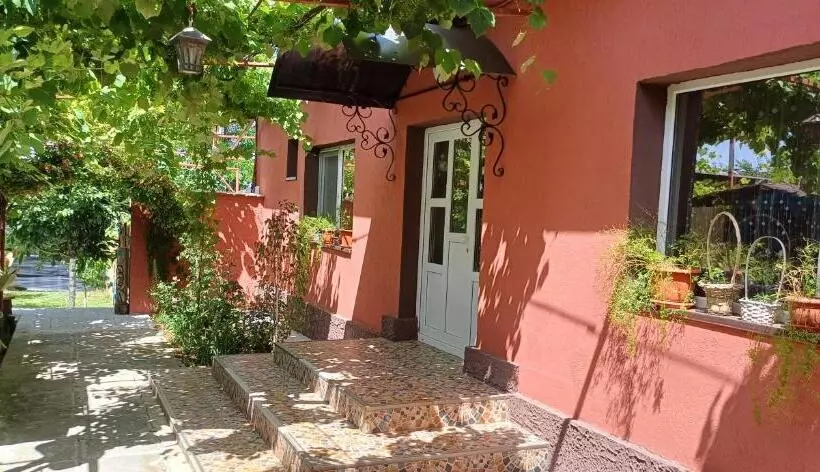 پانسیون Casa Ella