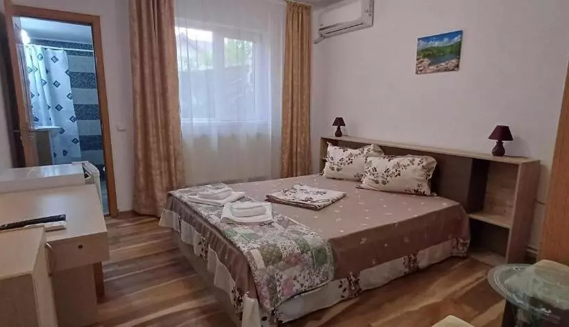 پانسیون Casa Ella