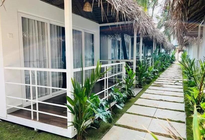The Shore Beach Resort