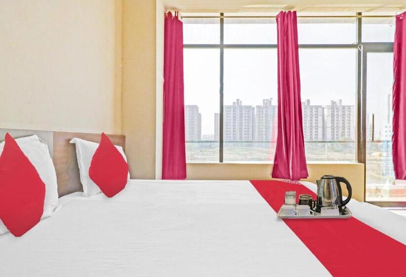 Hotel Oyo 85492 Star Residency