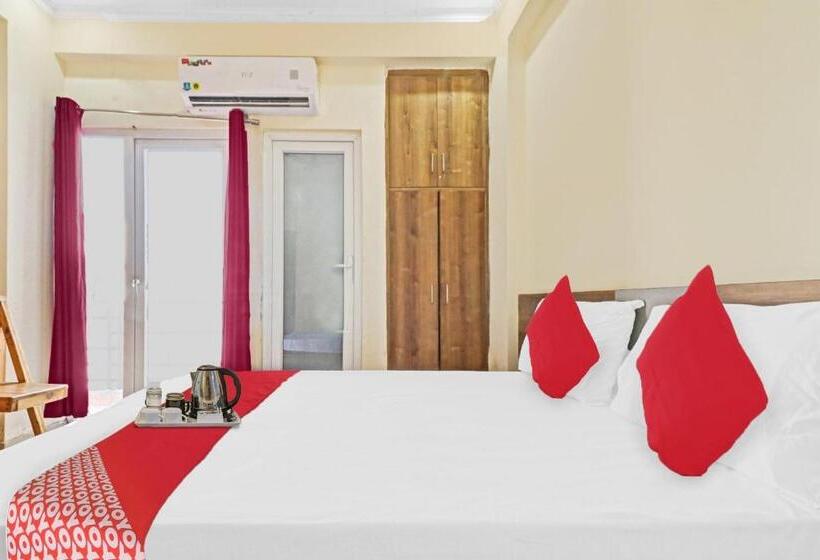 Hotel Oyo 85492 Star Residency