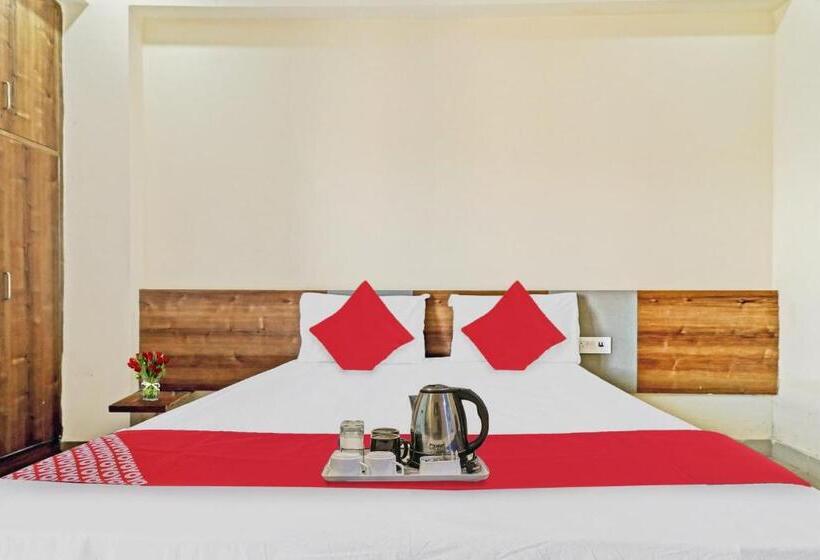 Hotel Oyo 85492 Star Residency