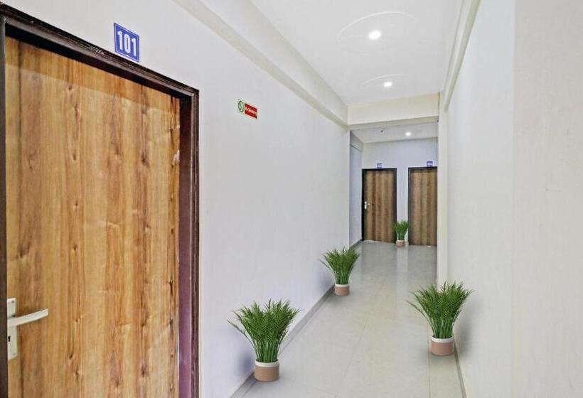 Hotel Oyo 85492 Star Residency