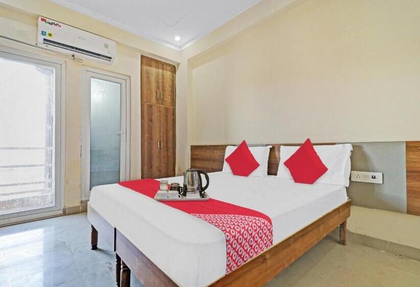 Hotel Oyo 85492 Star Residency