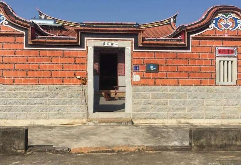 هتل Rong Shu Xia B&b