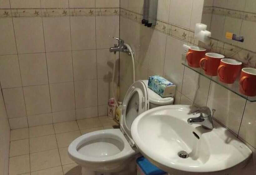 هتل Rong Shu Xia B&b