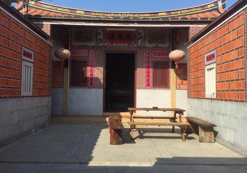 هتل Rong Shu Xia B&b