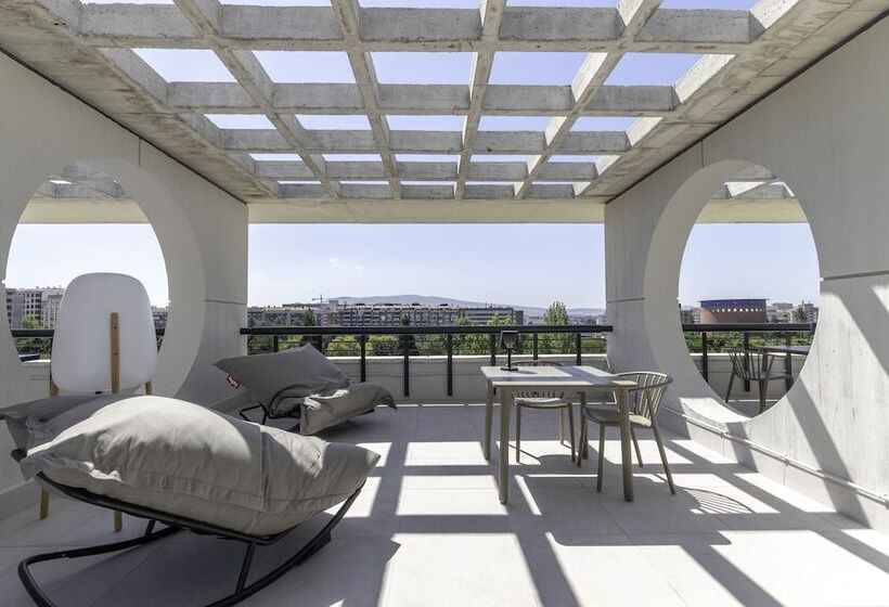 هتل Líbere Pamplona Yamaguchi