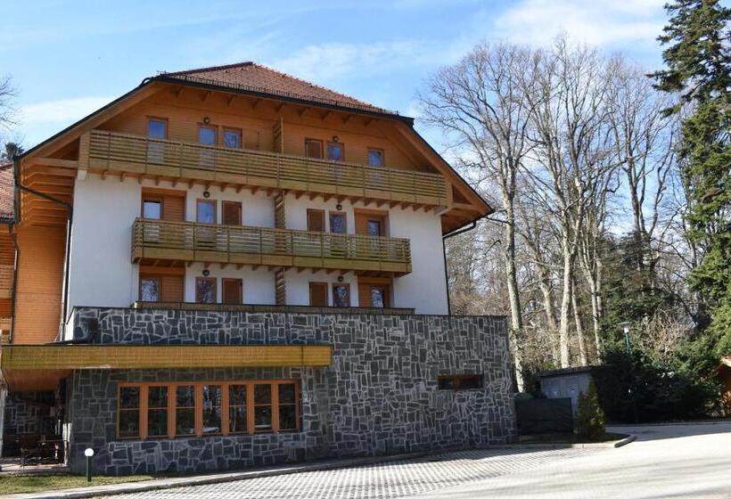 Aparthotel Snjezna Kraljica