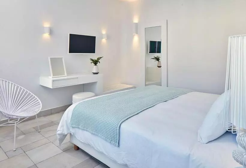 هتل Aqua Blue Beach