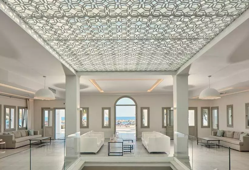 هتل Aqua Blue Beach